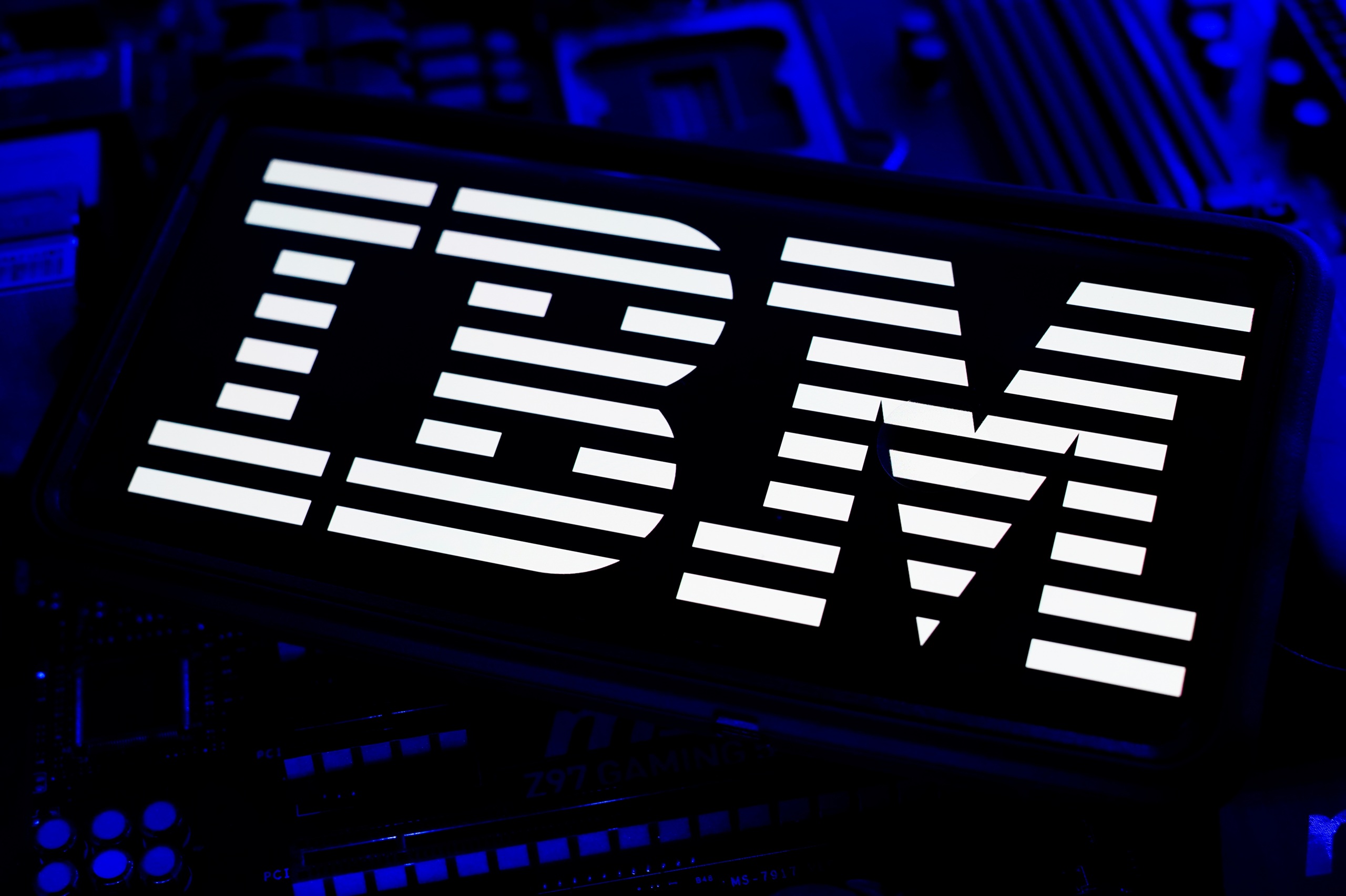 IBM e AMD colaboram em avanço importante para computação quântica
