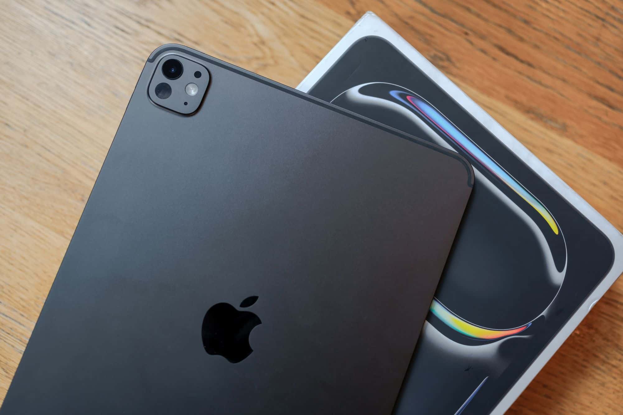 Apple planeja renovar telas do iPad e MacBook